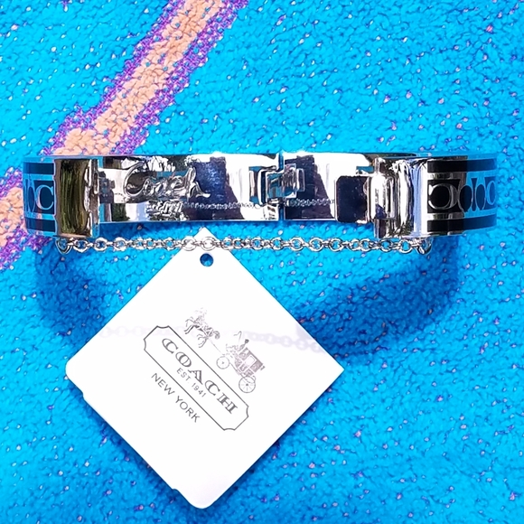 Coach Bangle Bracelet Signature C Hinge Heavy Black Silver Oval Safety Chain NWT - Picture 12 of 14